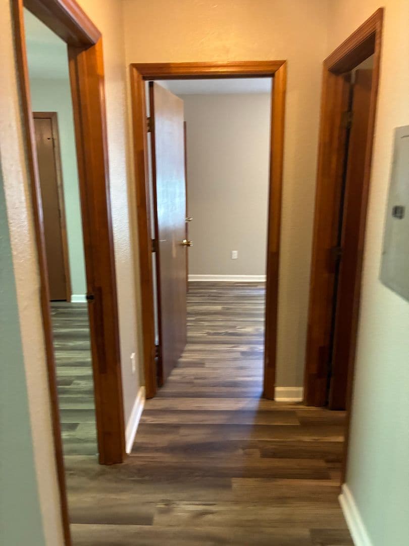 Sumter Apartment: 120 Engleside Street