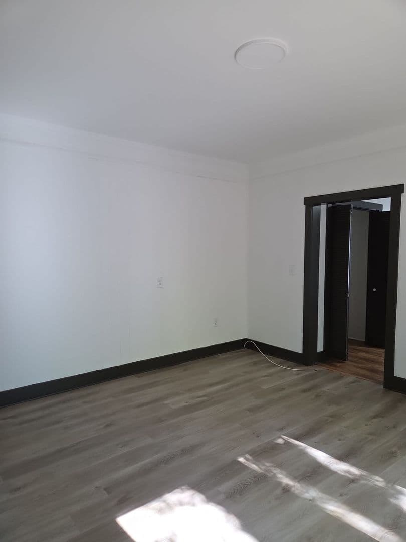 Lancaster House: 1622 Hillside Avenue