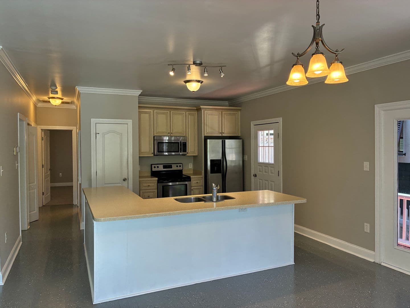 Georgetown House: 68 Craftsman Lane