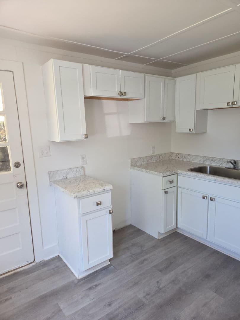 Lancaster House: 3199 Flat Creek Road