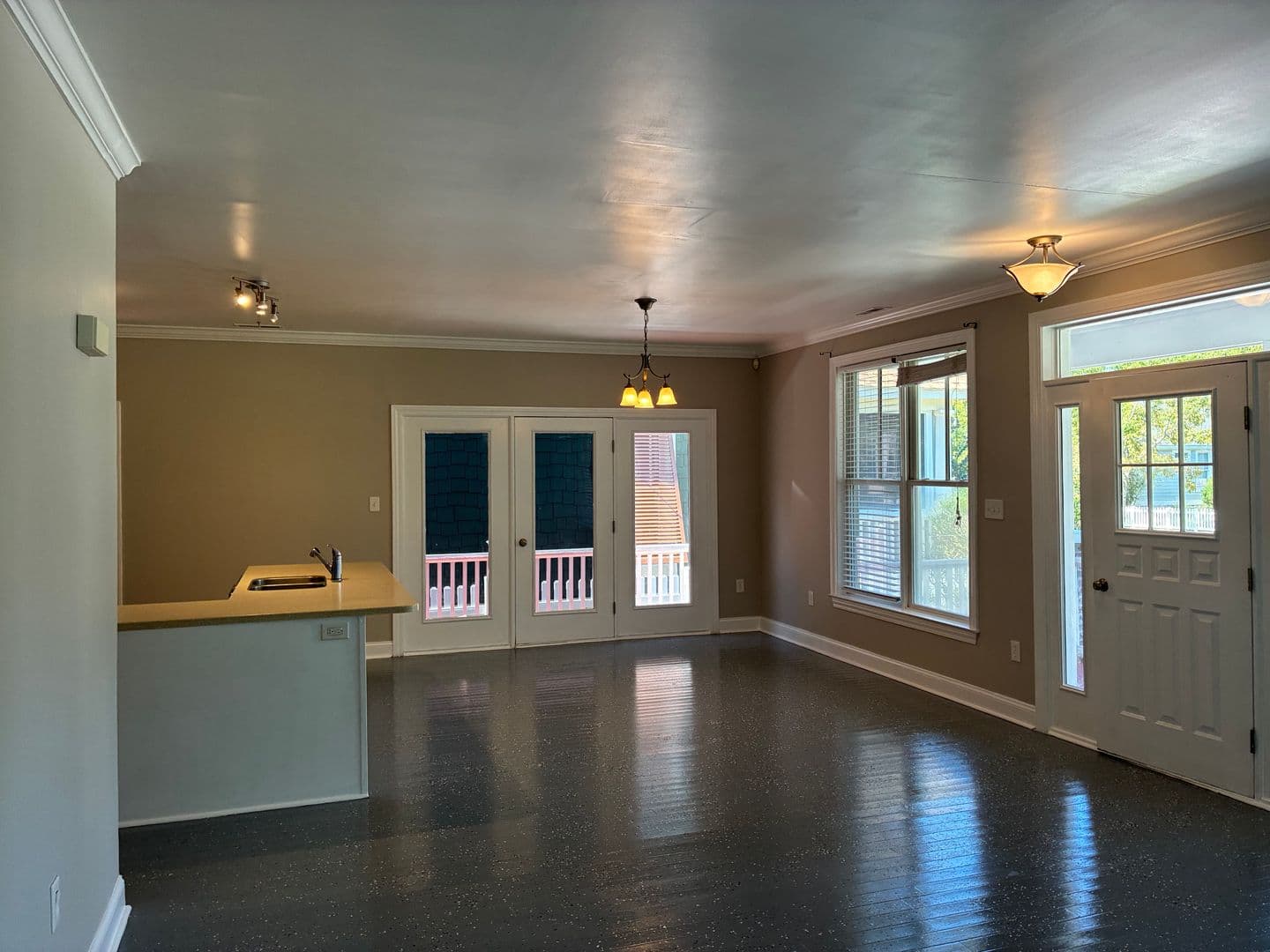 Georgetown House: 68 Craftsman Lane