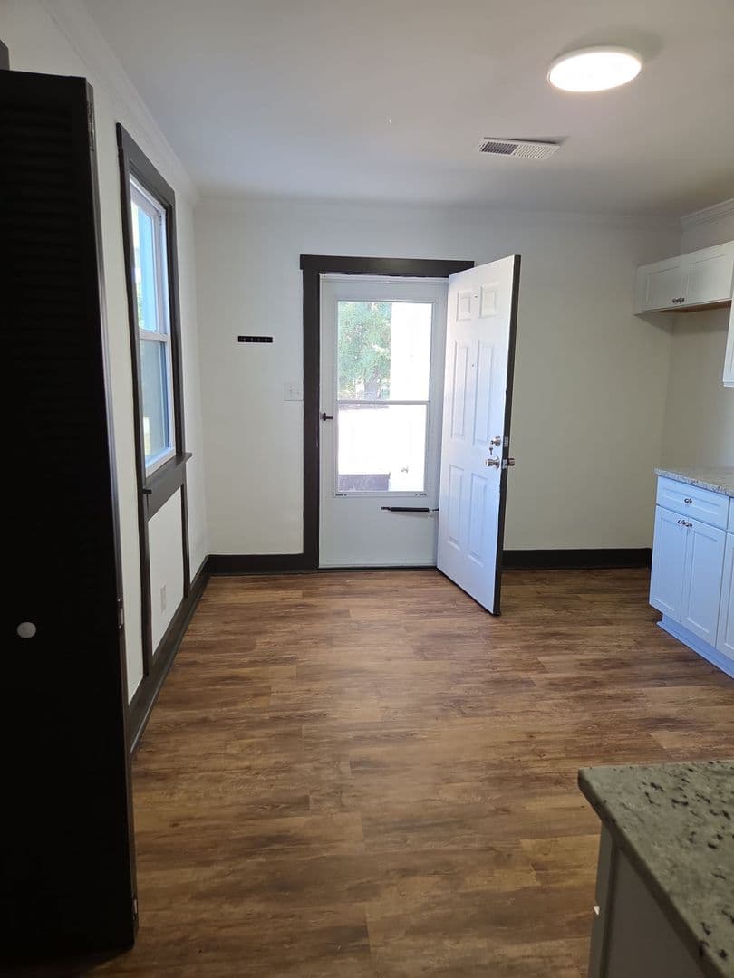 Lancaster House: 1622 Hillside Avenue