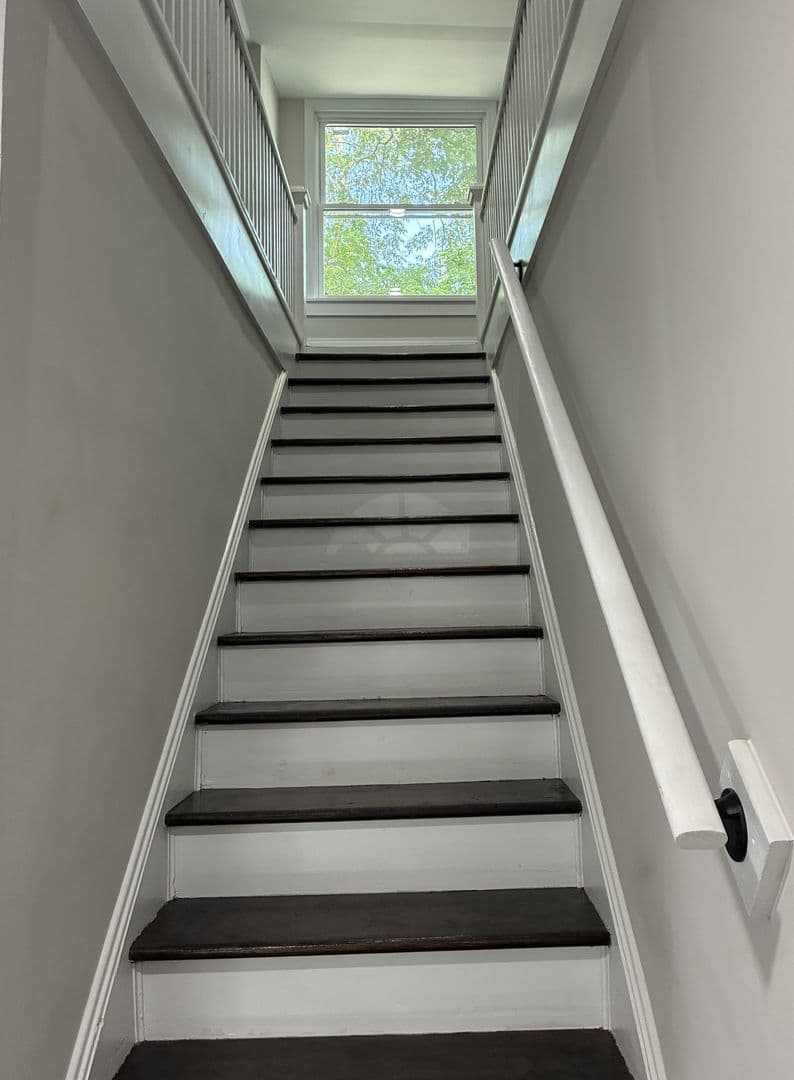 Shelby House: 107 Lineberger Street