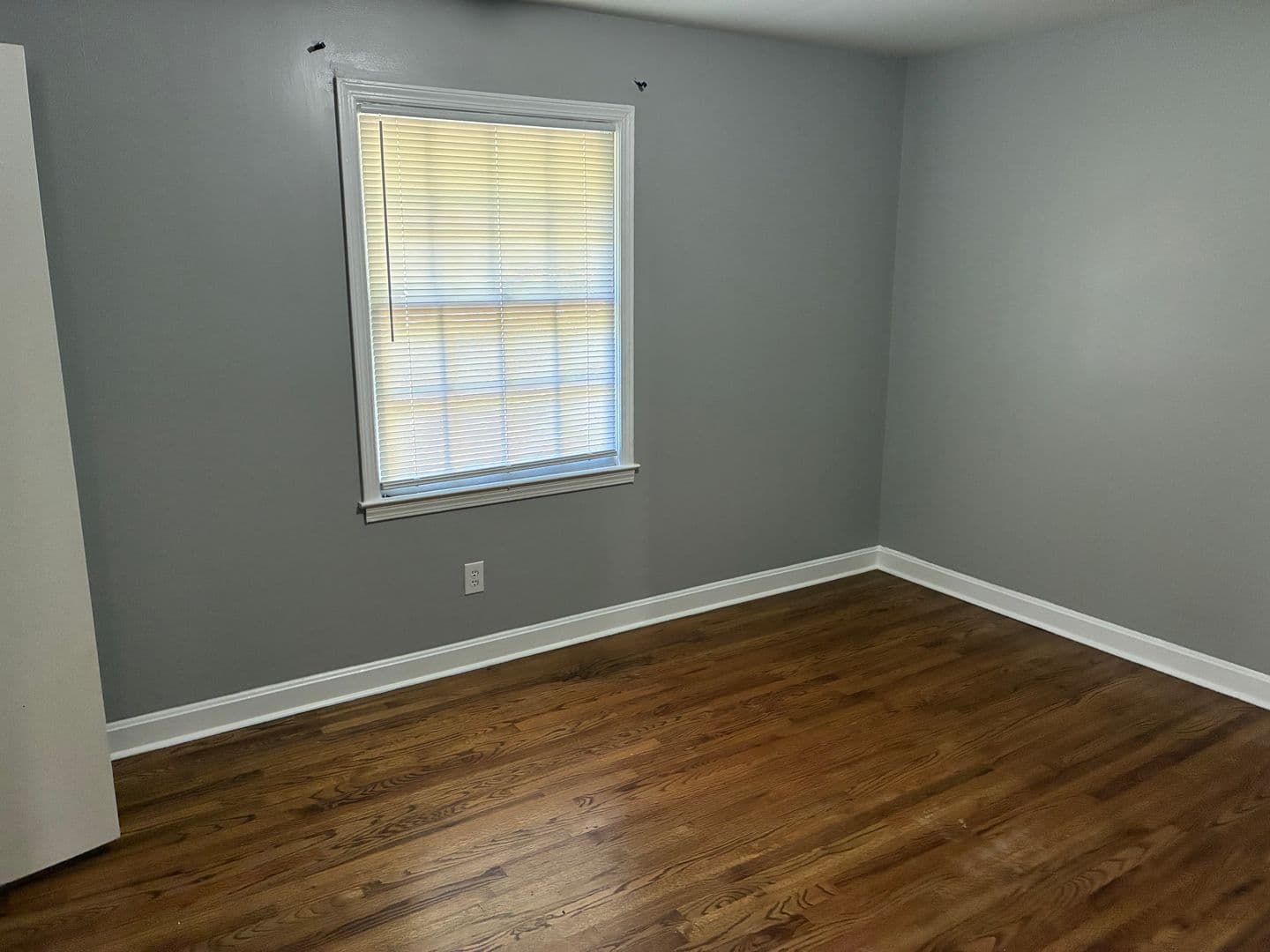 Sumter Apartment: 120 Engleside Street