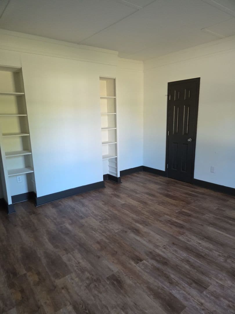 Lancaster House: 1622 Hillside Avenue