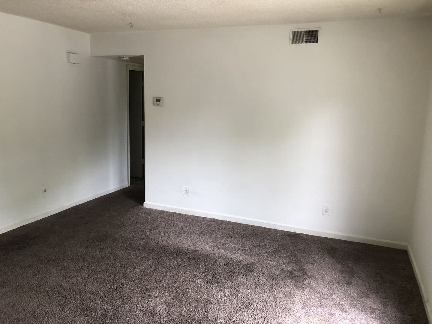 Chester Apartment: 153-155-157 West End St