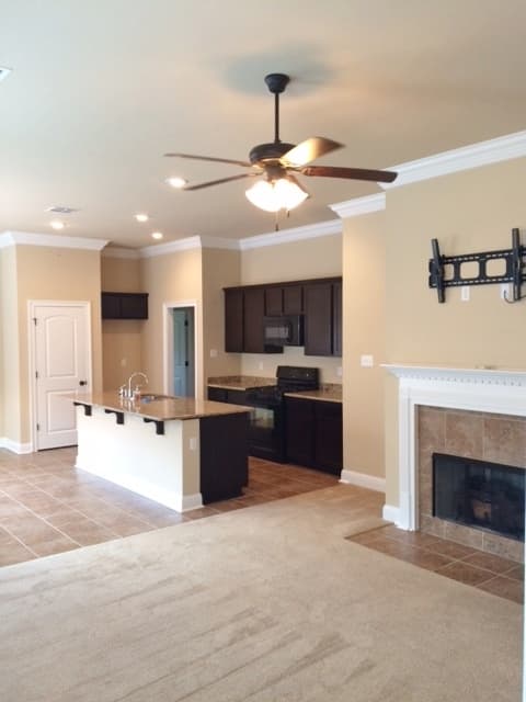 Prairieville House: 16325 Timberstone Dr