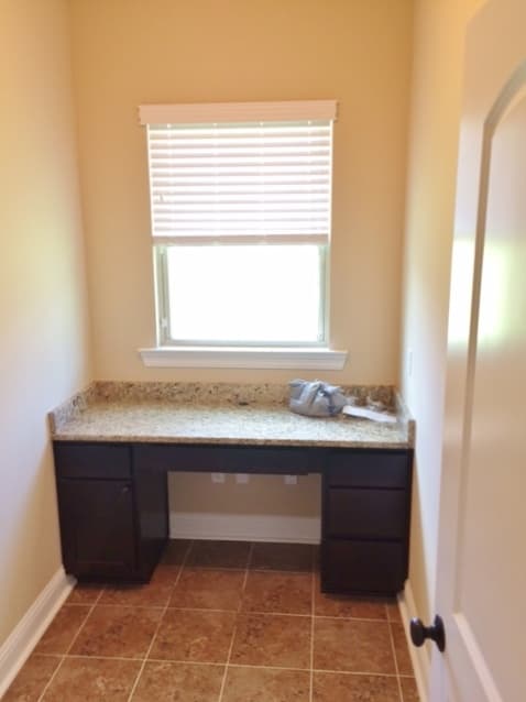 Prairieville House: 16325 Timberstone Dr