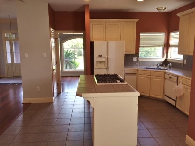 Baton Rouge House: 850 Troutbeck