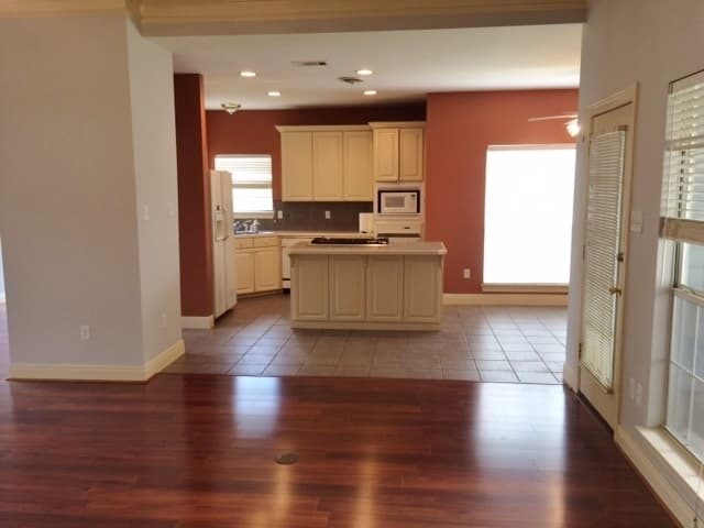 Baton Rouge House: 850 Troutbeck