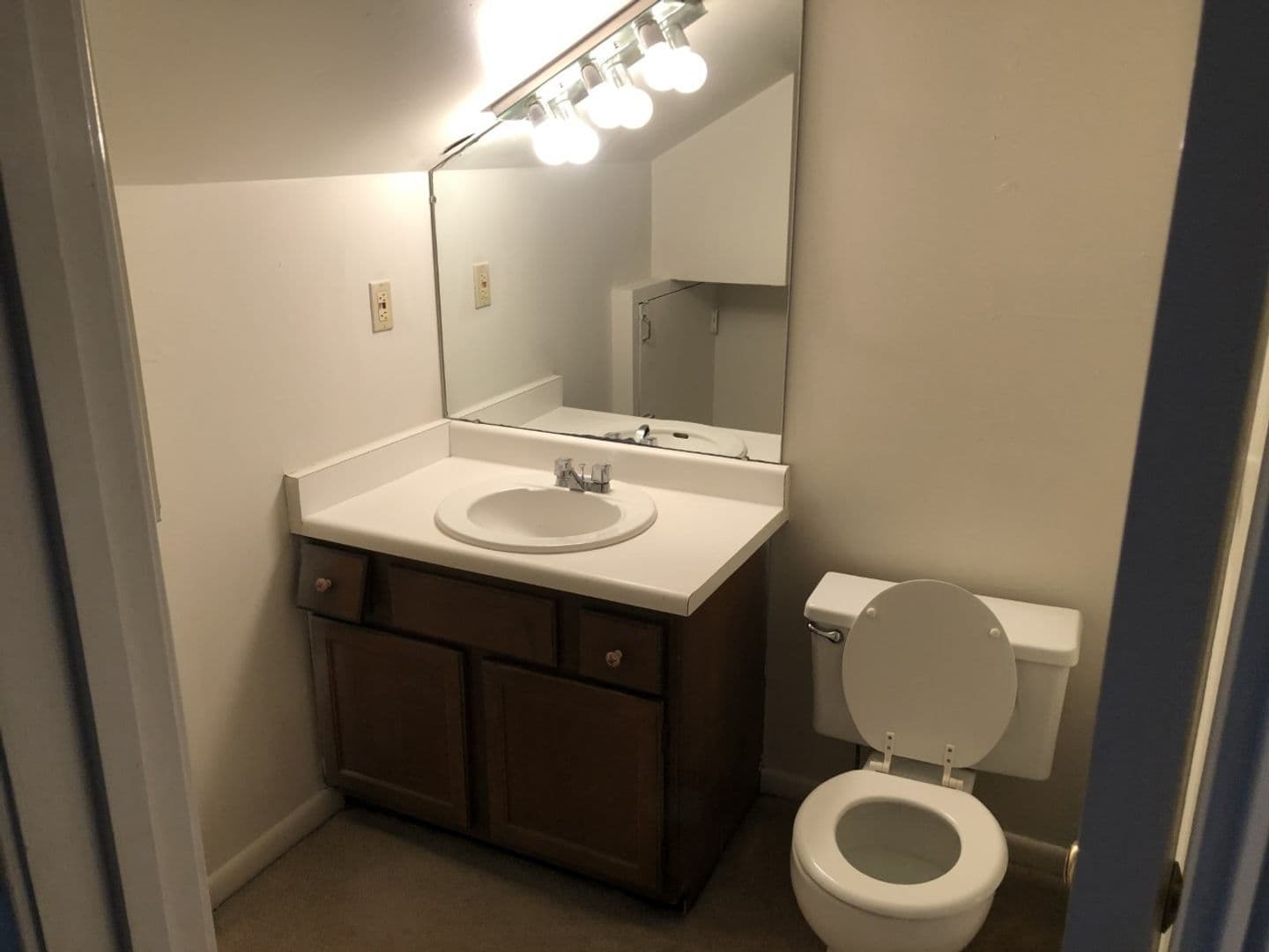 New Orleans Apartment: 3116 Prytania St.