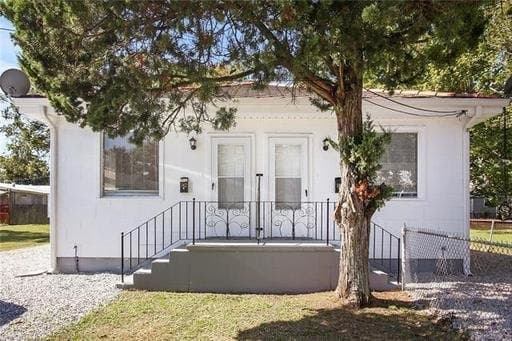 Westwego Apartment: 140-142 6th St.