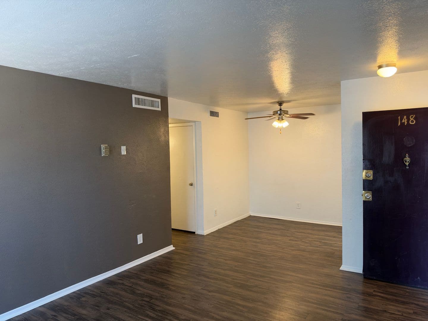 Dallas Apartment: 6864 Larmanda St