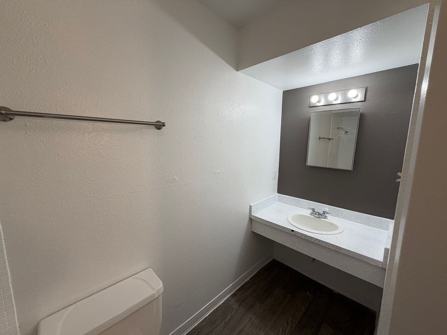 Dallas Apartment: 6864 Larmanda St