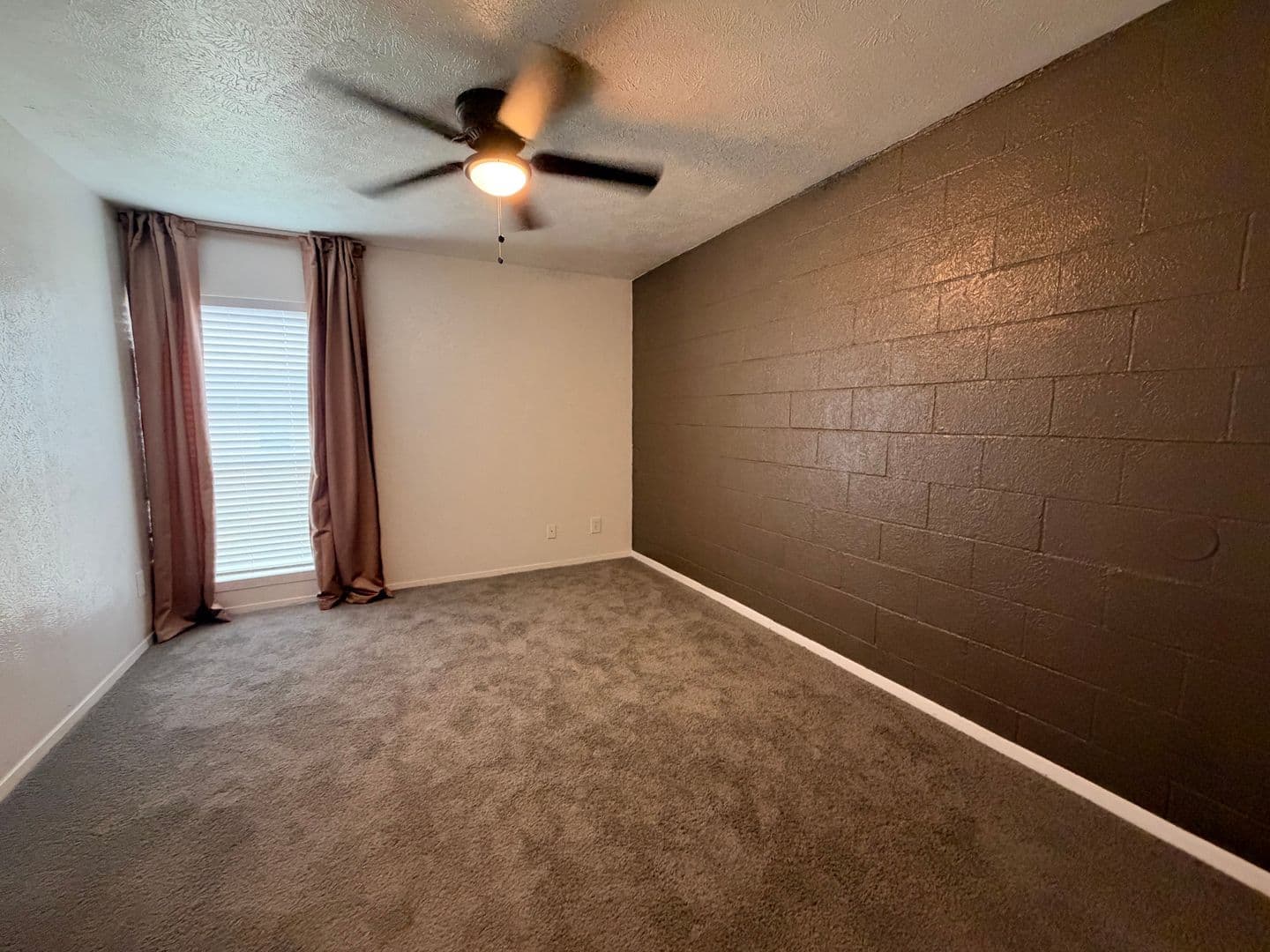 Dallas Apartment: 6864 Larmanda St