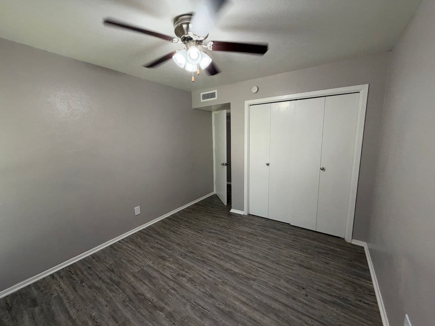 Dallas Apartment: 6864 Larmanda St