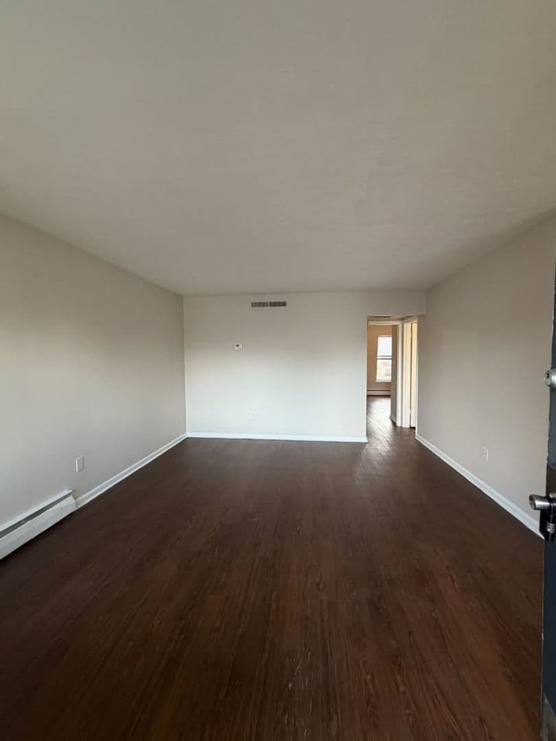 Louisville Apartment: 3712 Klondike Ln #17