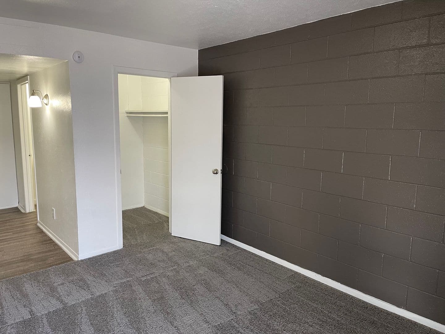 Dallas Apartment: 6864 Larmanda St