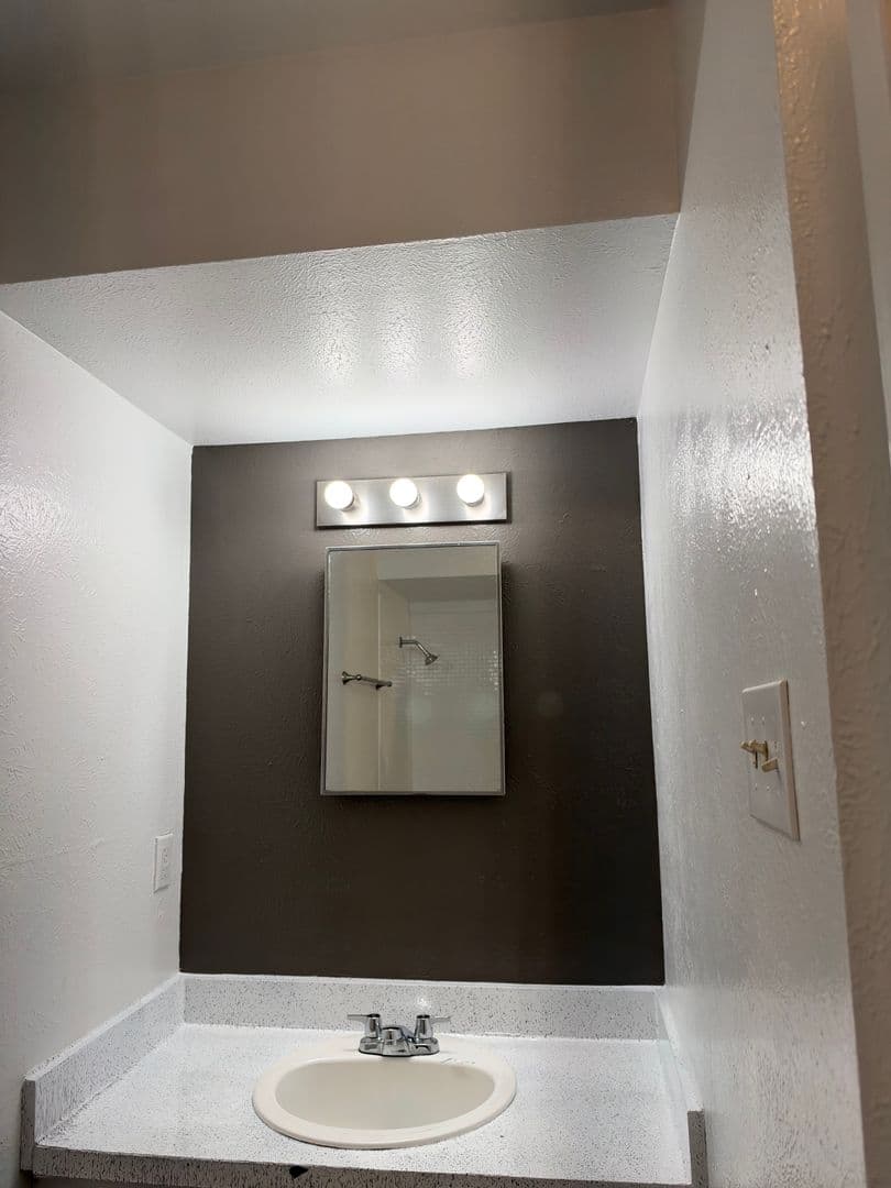Dallas Apartment: 6864 Larmanda St