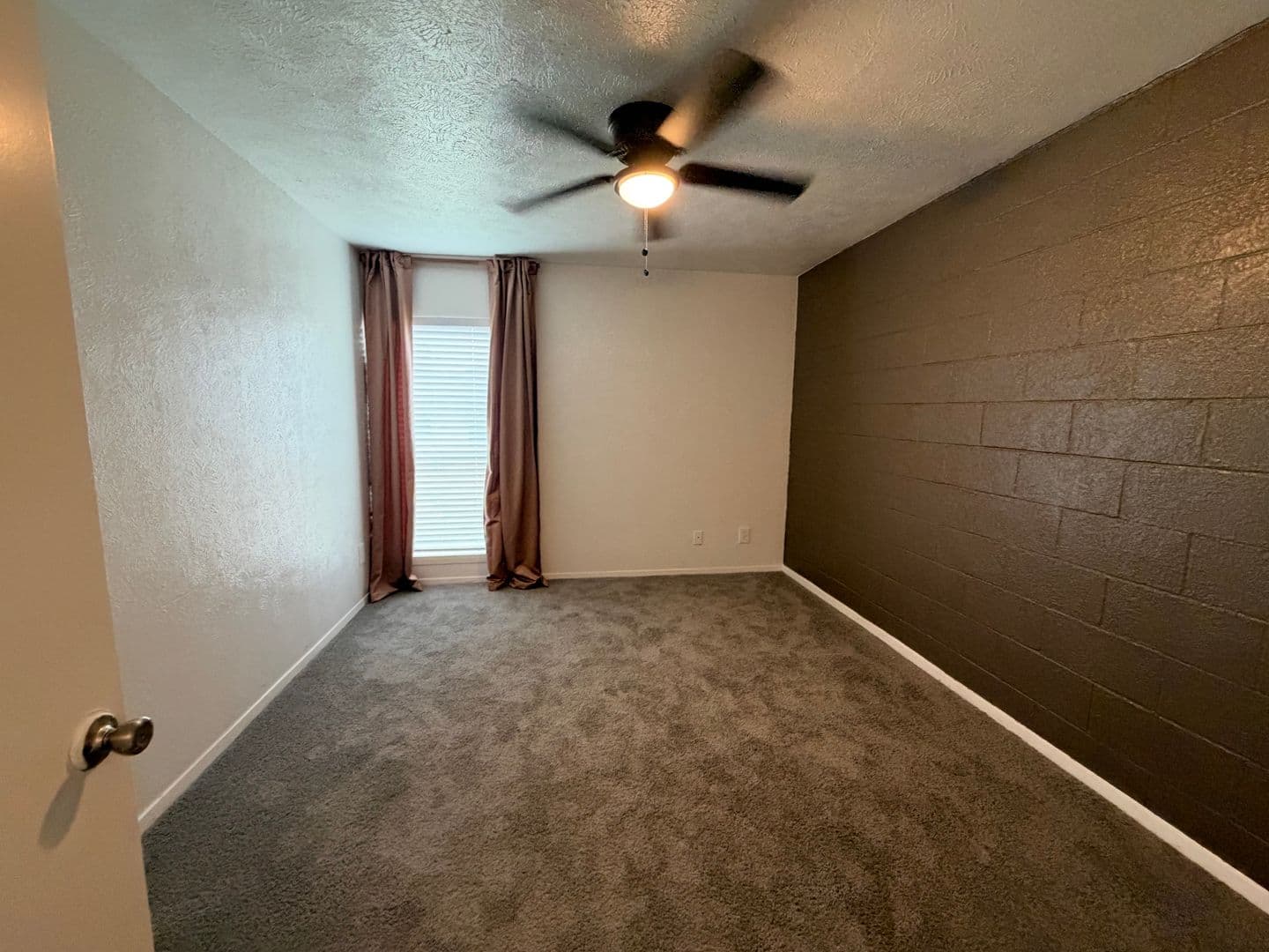 Dallas Apartment: 6864 Larmanda St