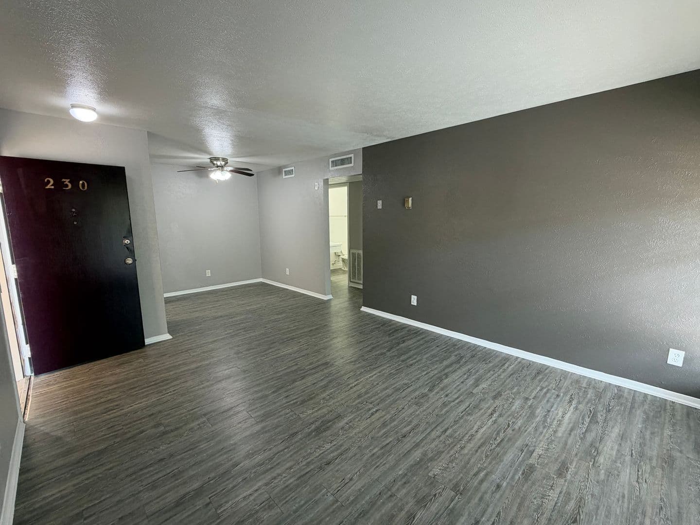Dallas Apartment: 6864 Larmanda St