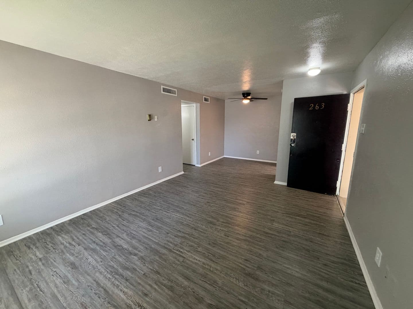 Dallas Apartment: 6864 Larmanda St