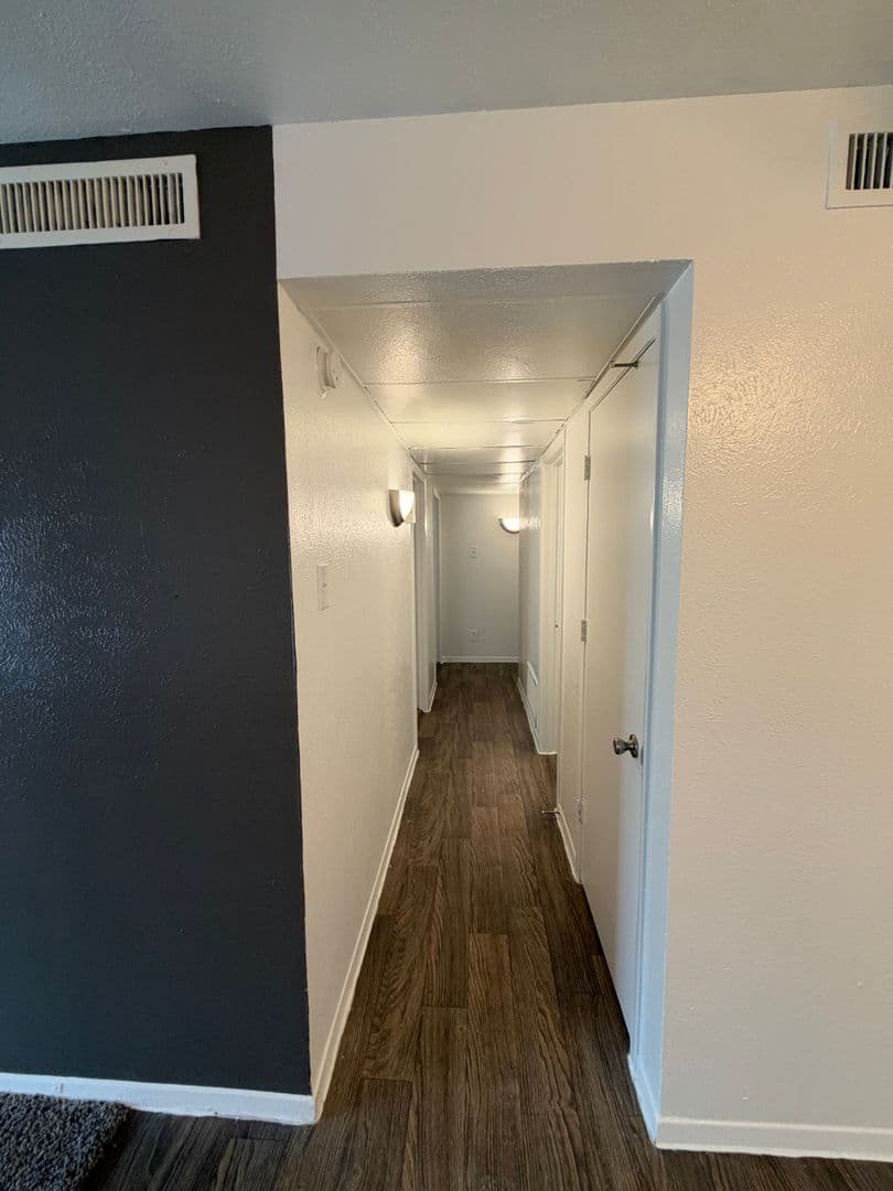 Dallas Apartment: 6864 Larmanda St