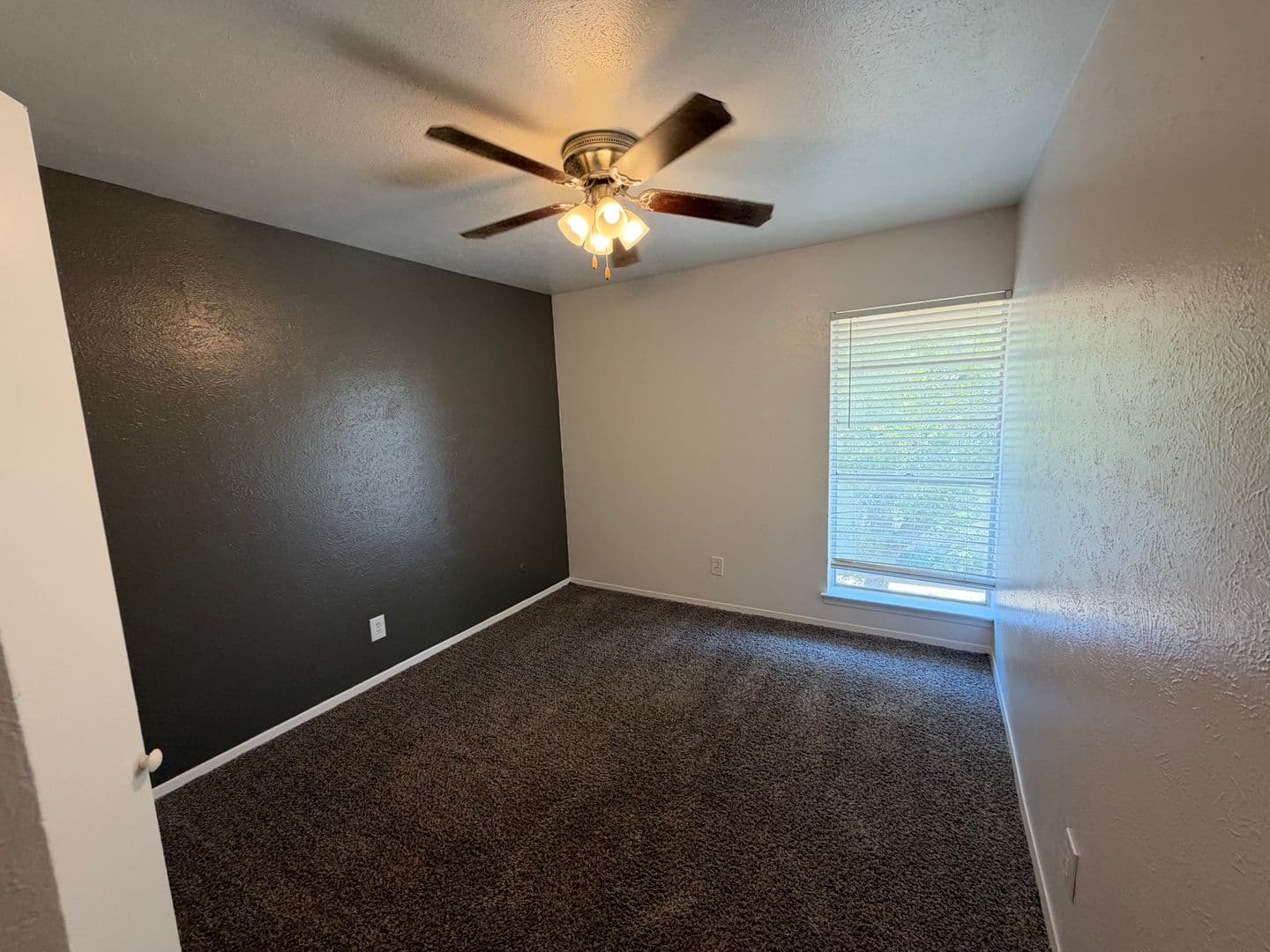 Dallas Apartment: 6864 Larmanda St