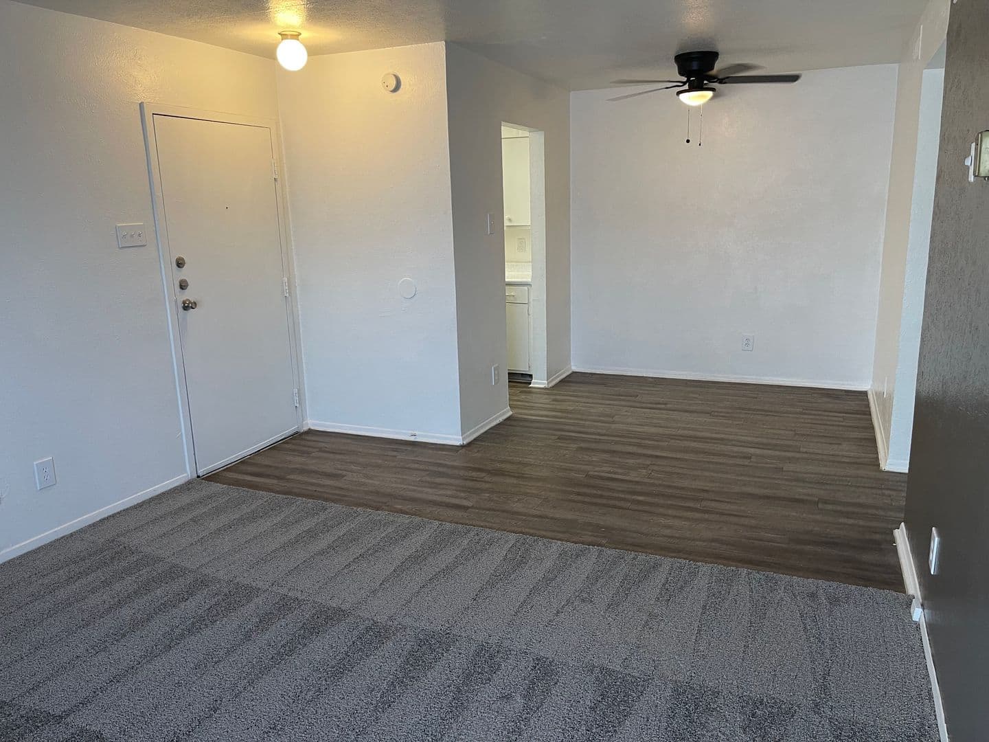 Dallas Apartment: 6864 Larmanda St
