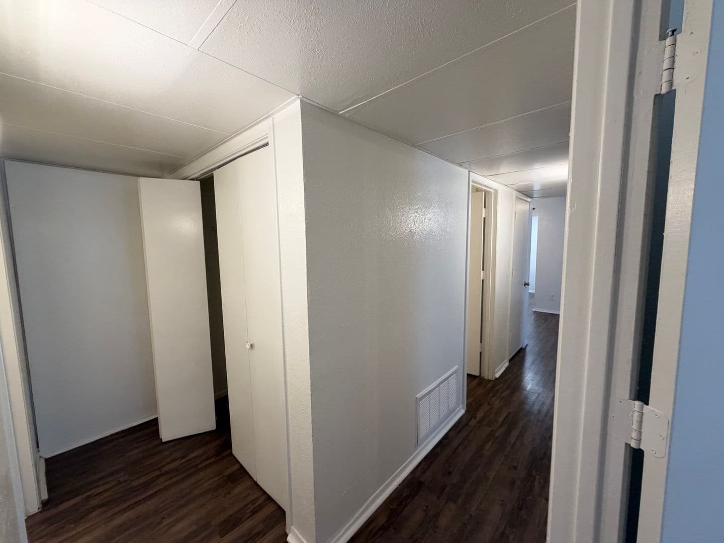 Dallas Apartment: 6864 Larmanda St