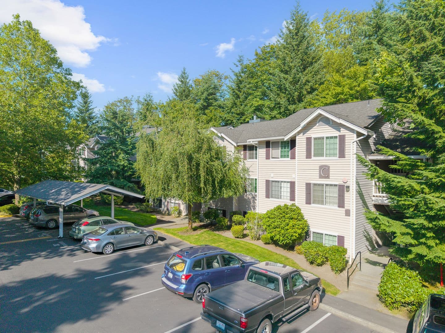 Lake Forest Park Apartment: 19230 Forest Park Dr NE #C110