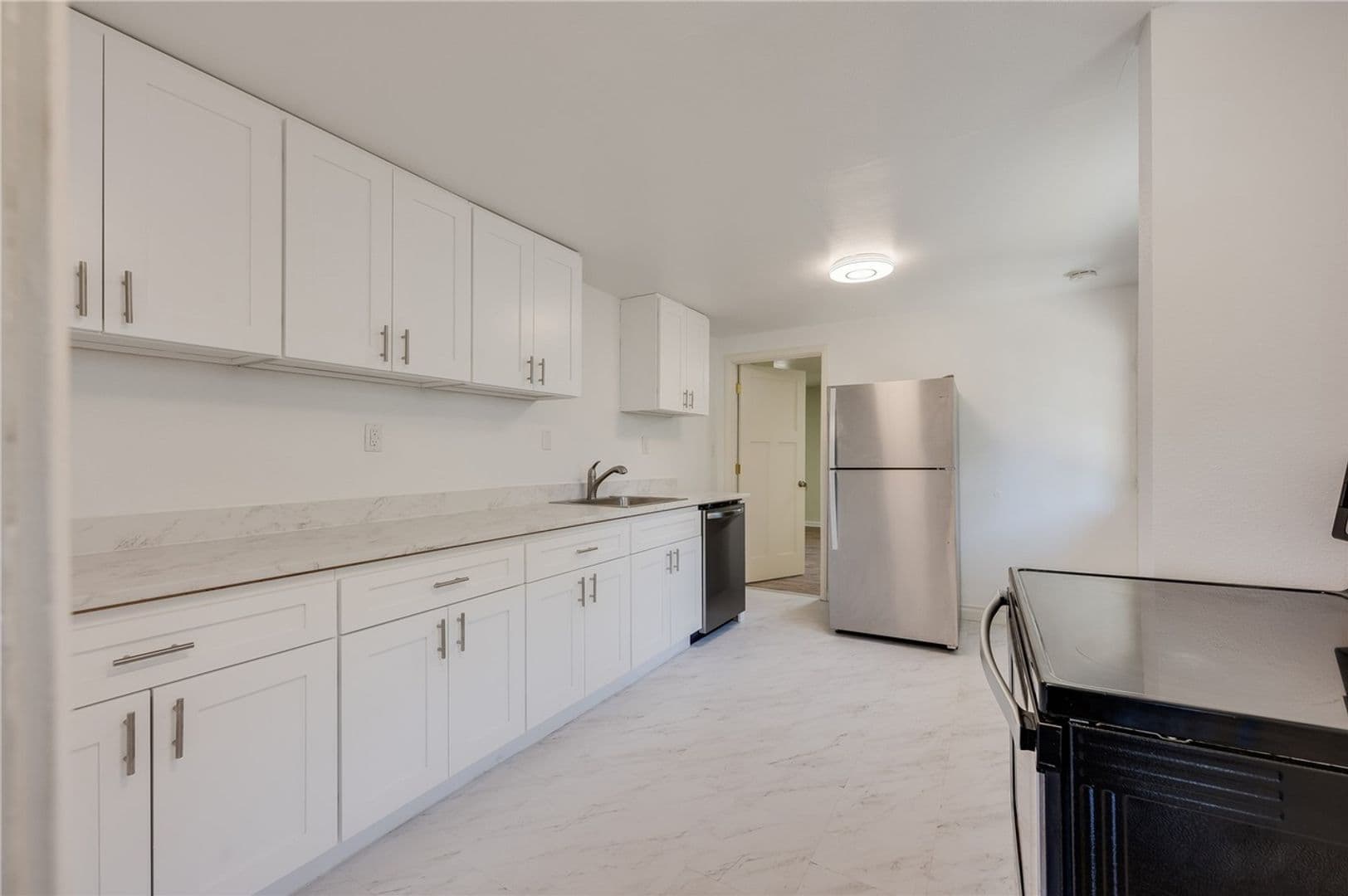 Seattle Apartment: 5626 Brooklyn Ave NE