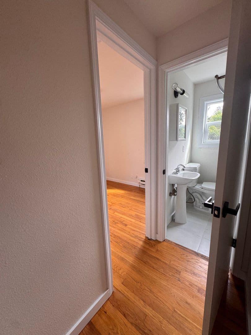 Seattle House: 9230 21st Ave SW