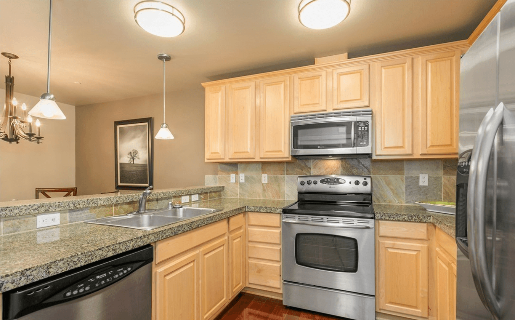 Kirkland House: 11306 124th Ave NE 302