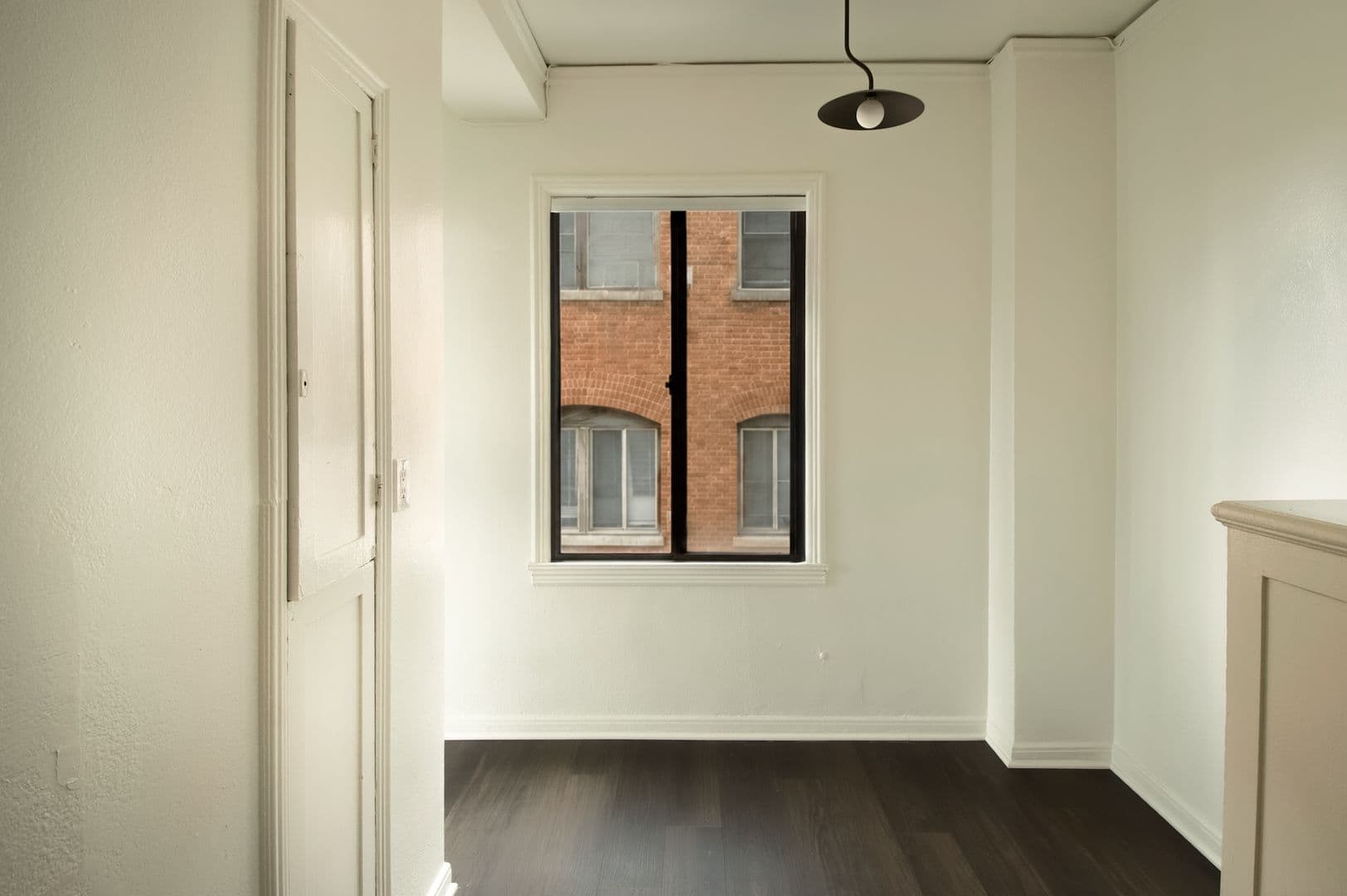 Los Angeles Apartment: 801 S Gramercy Drive