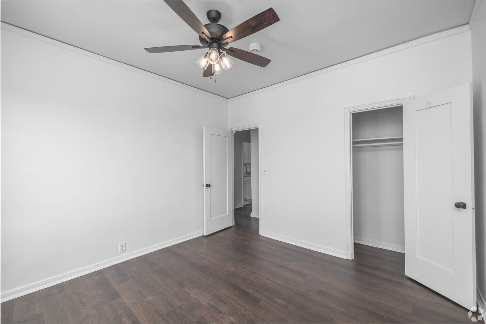 Los Angeles Apartment: 801 S Gramercy Drive