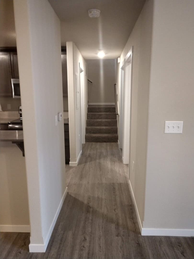 De Soto Apartment: 9100 Commerce Drive