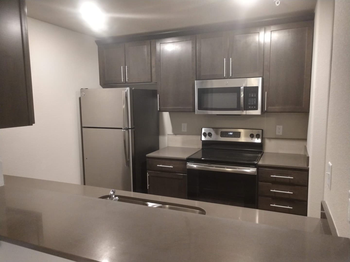 De Soto Apartment: 9100 Commerce Drive