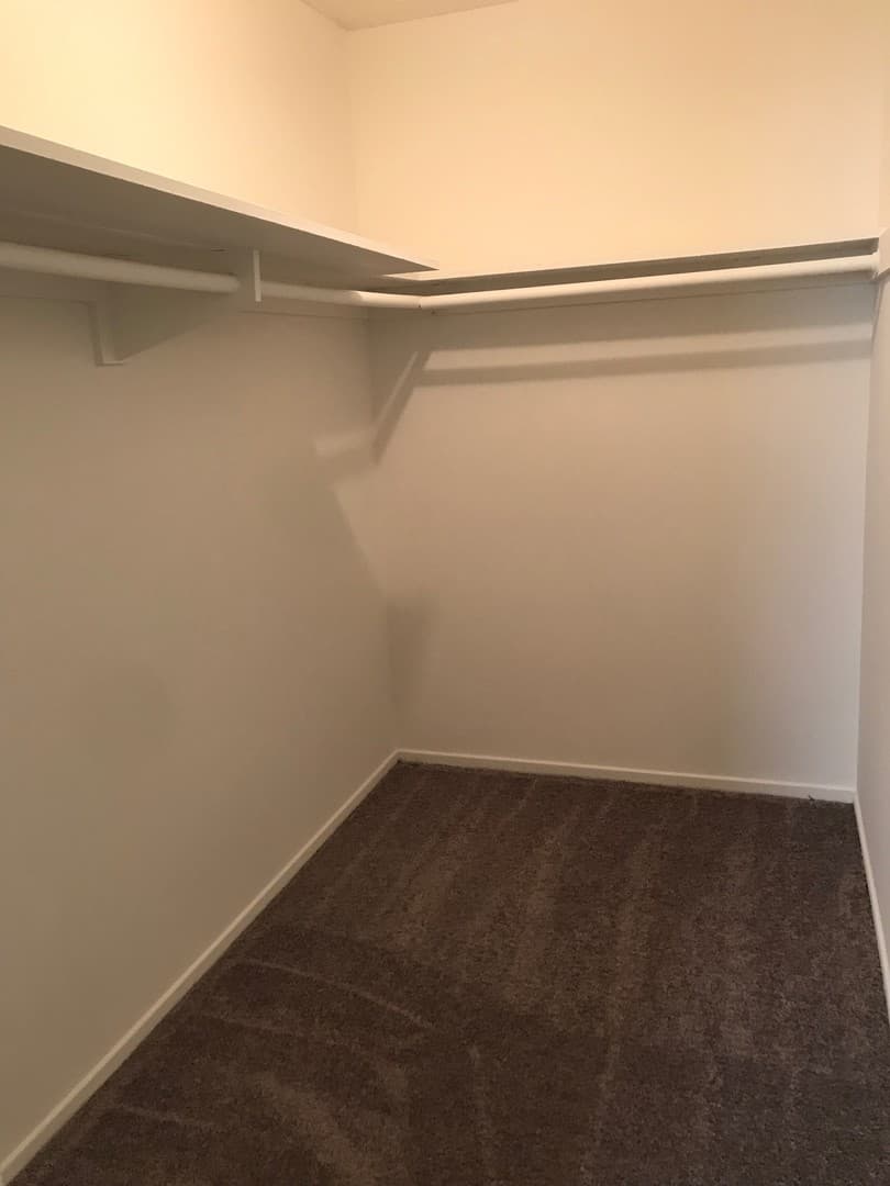 Long Beach Apartment: 218 Belmont Ave