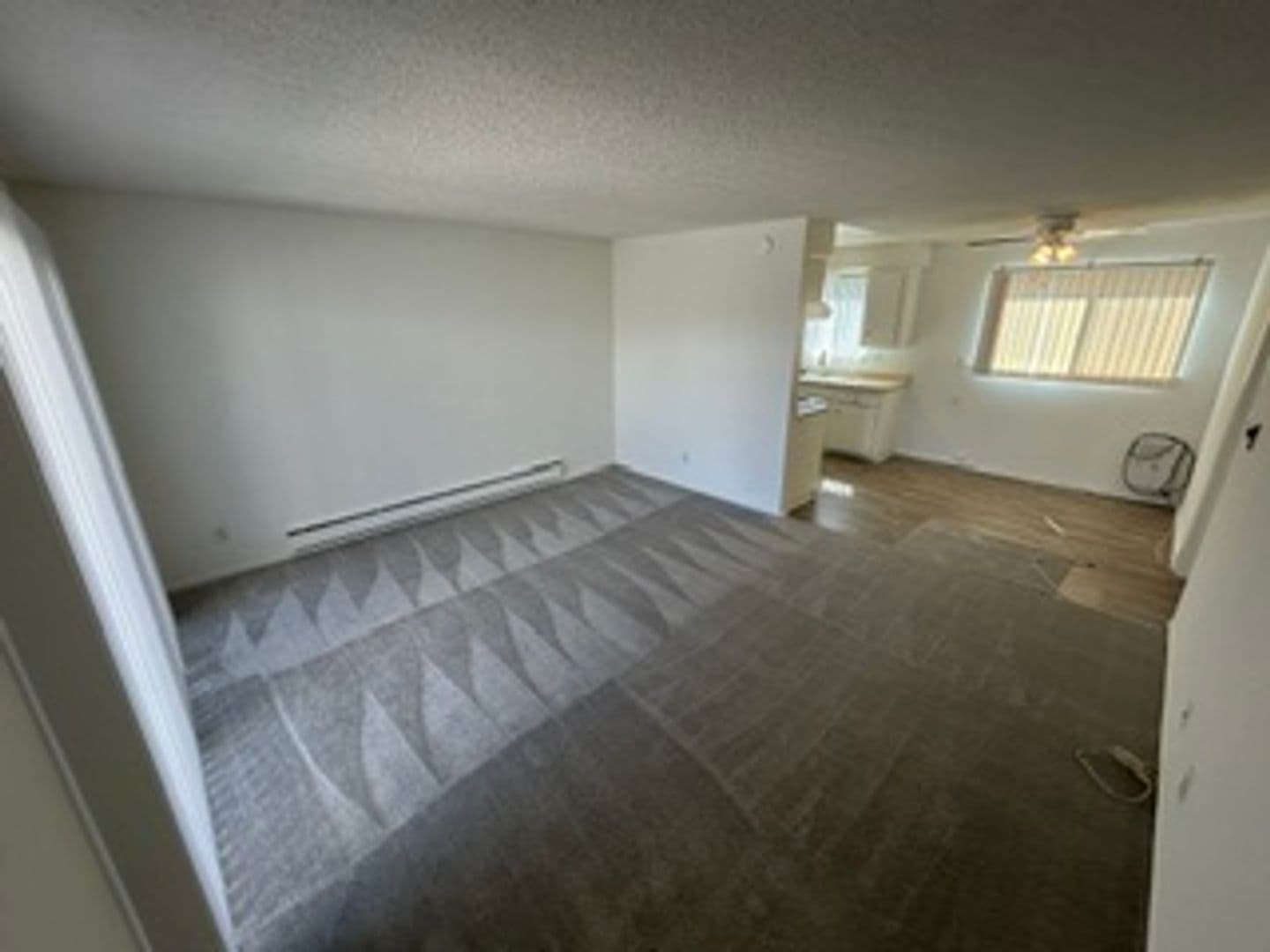 Long Beach Apartment: 218 Belmont Ave