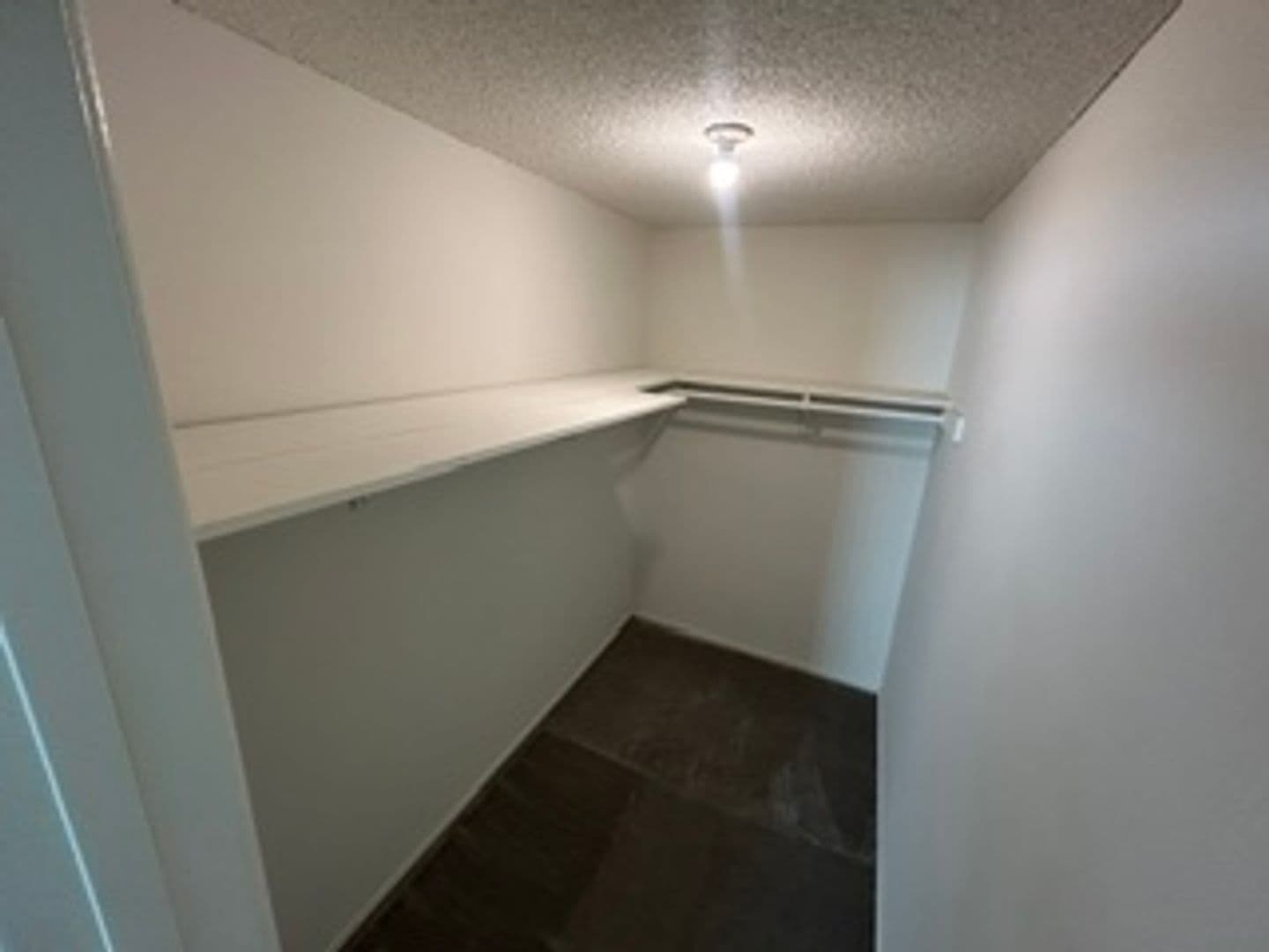 Long Beach Apartment: 218 Belmont Ave