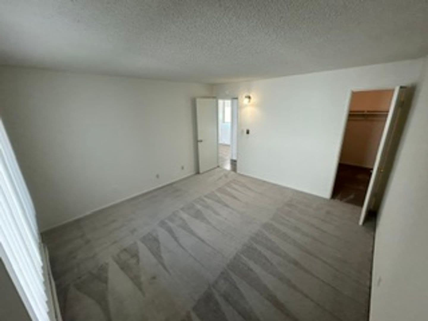 Long Beach Apartment: 218 Belmont Ave