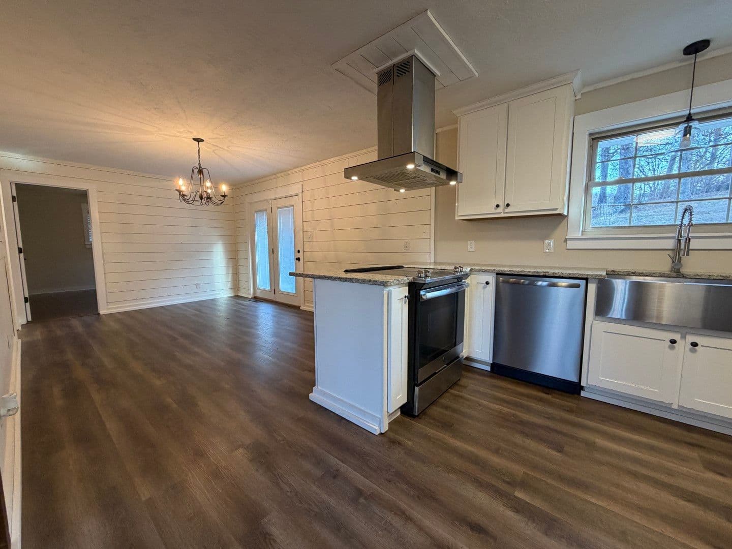 Morristown House: 1046 Tennessee Hills Dr