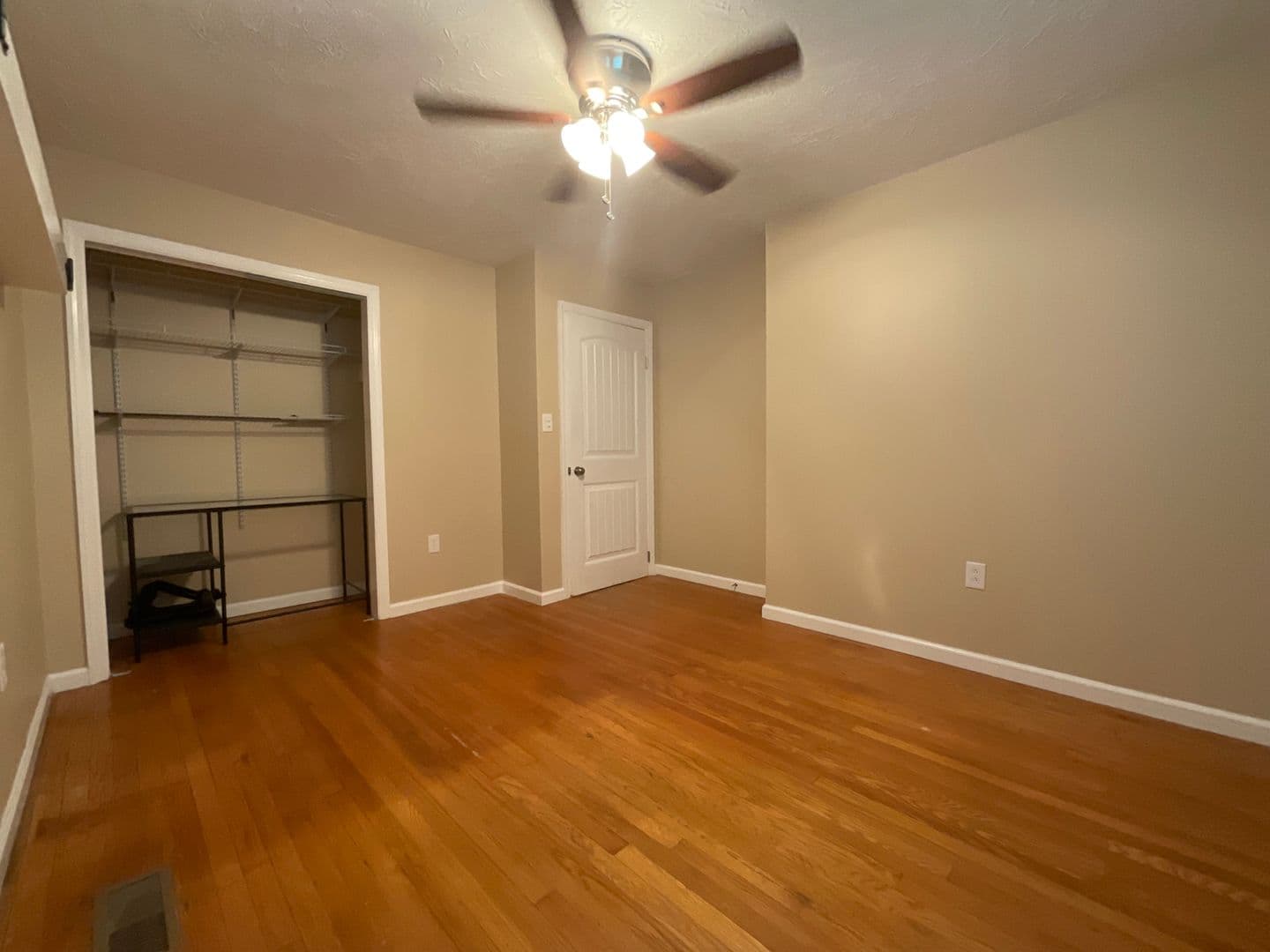 Morristown House: 3984 Bruce St
