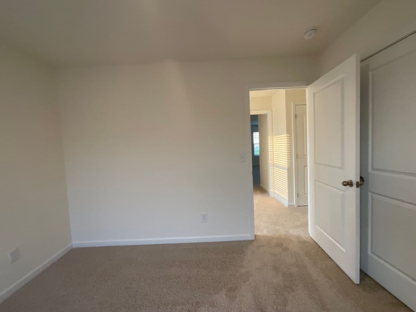 Morristown House: 569 Cliff St