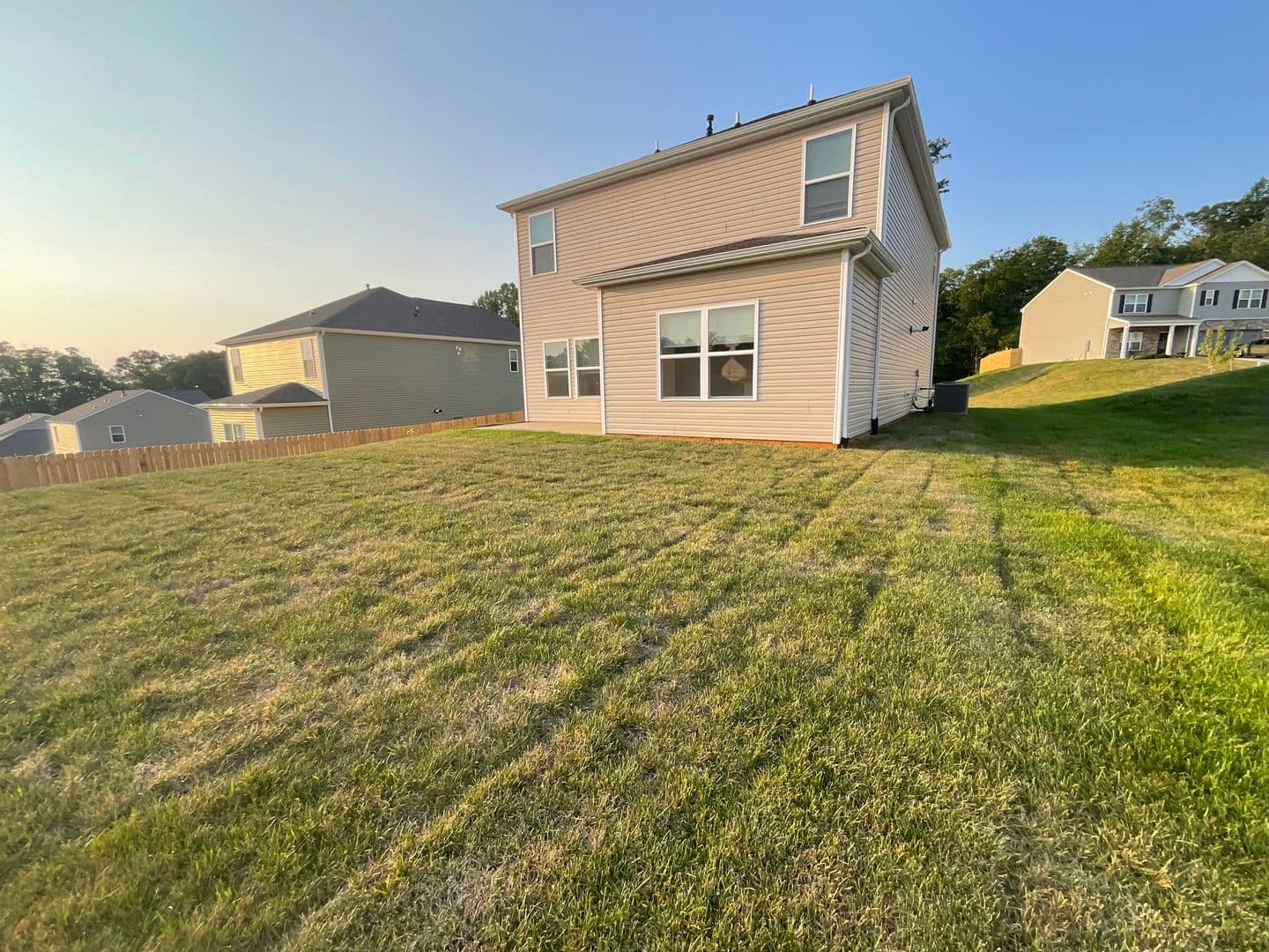 Morristown House: 569 Cliff St
