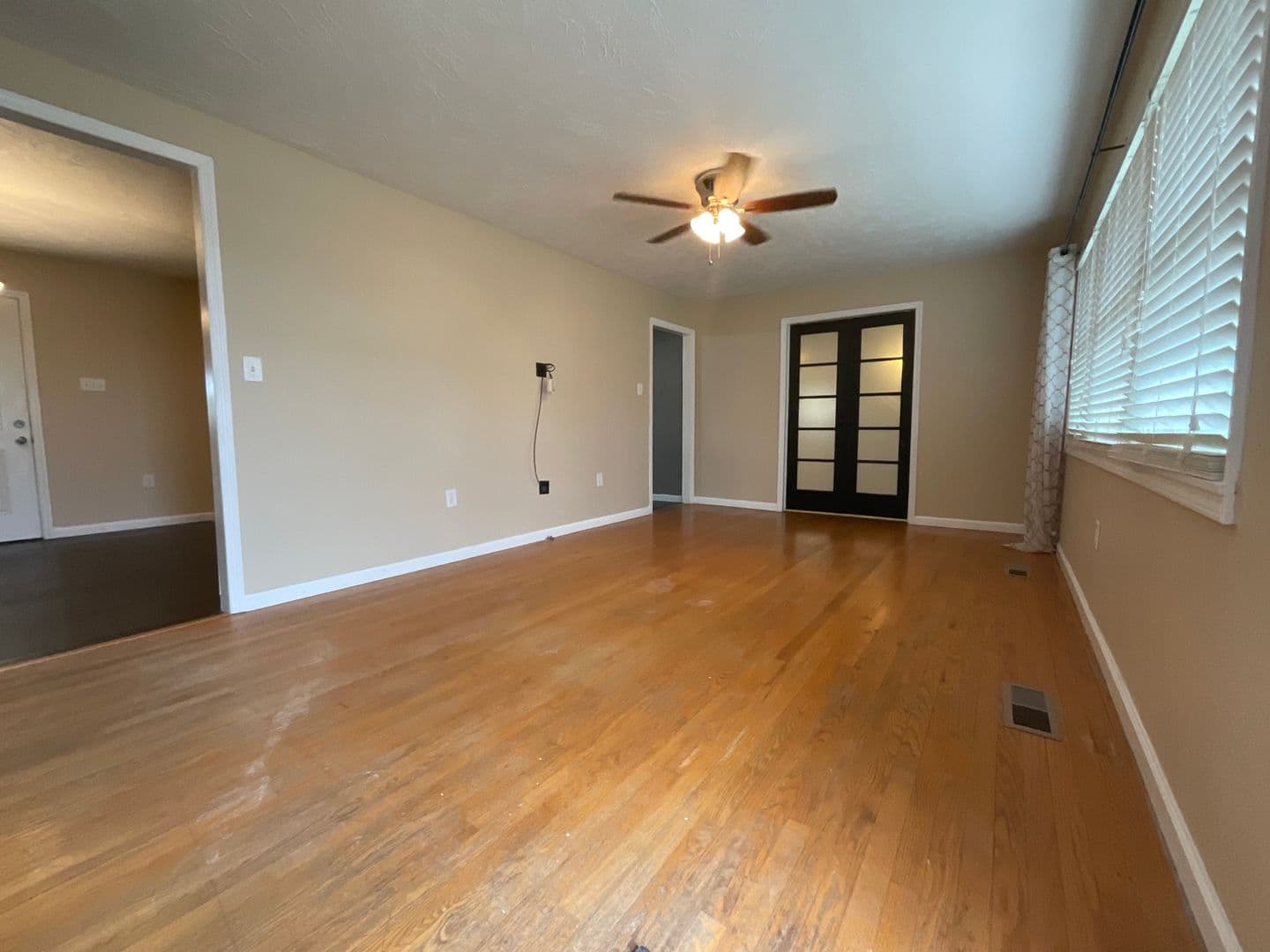 Morristown House: 3984 Bruce St