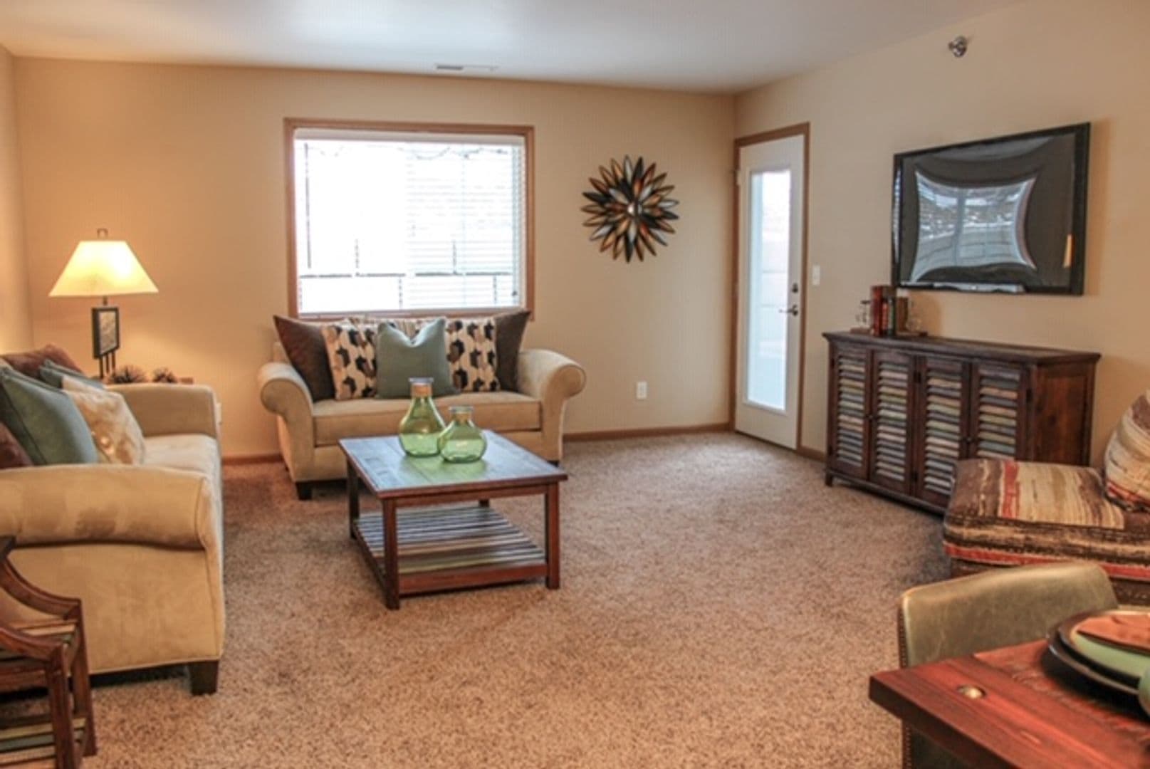 Bismarck Apartment: 3415 Montreal Street