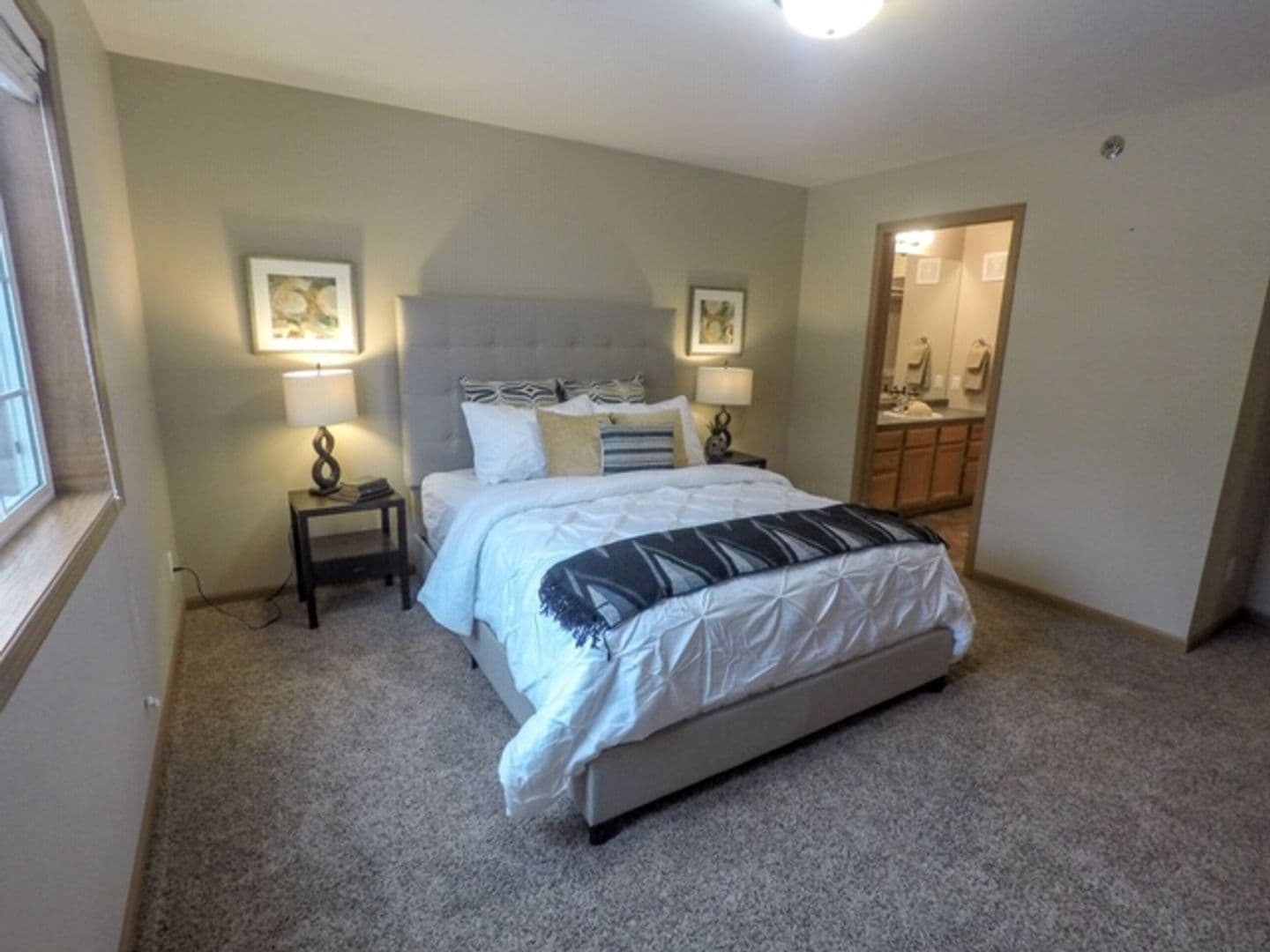Bismarck Apartment: 3415 Montreal Street