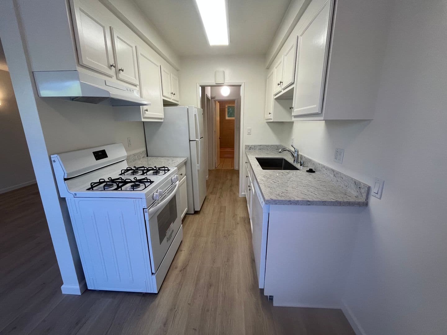 Valley Village Apartment: 5320 - 5330 Ben Ave.